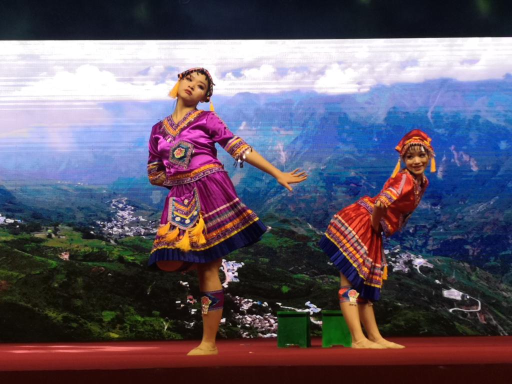 双人舞《我们俩》