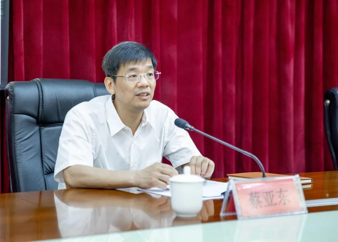 漳州市委常委组织部部长蔡亚东一行莅临漳州城市职业学院考察调研