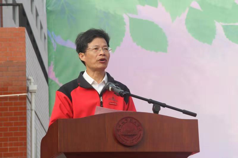 学院党委书记洪亚勇,院长刘惠河,党委副书记朱镇生,副院长林良海,各