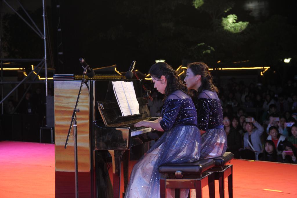 四手联弹《Summer》